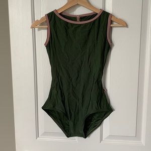 EUC YUMIKO LEOTARD MEDIUM